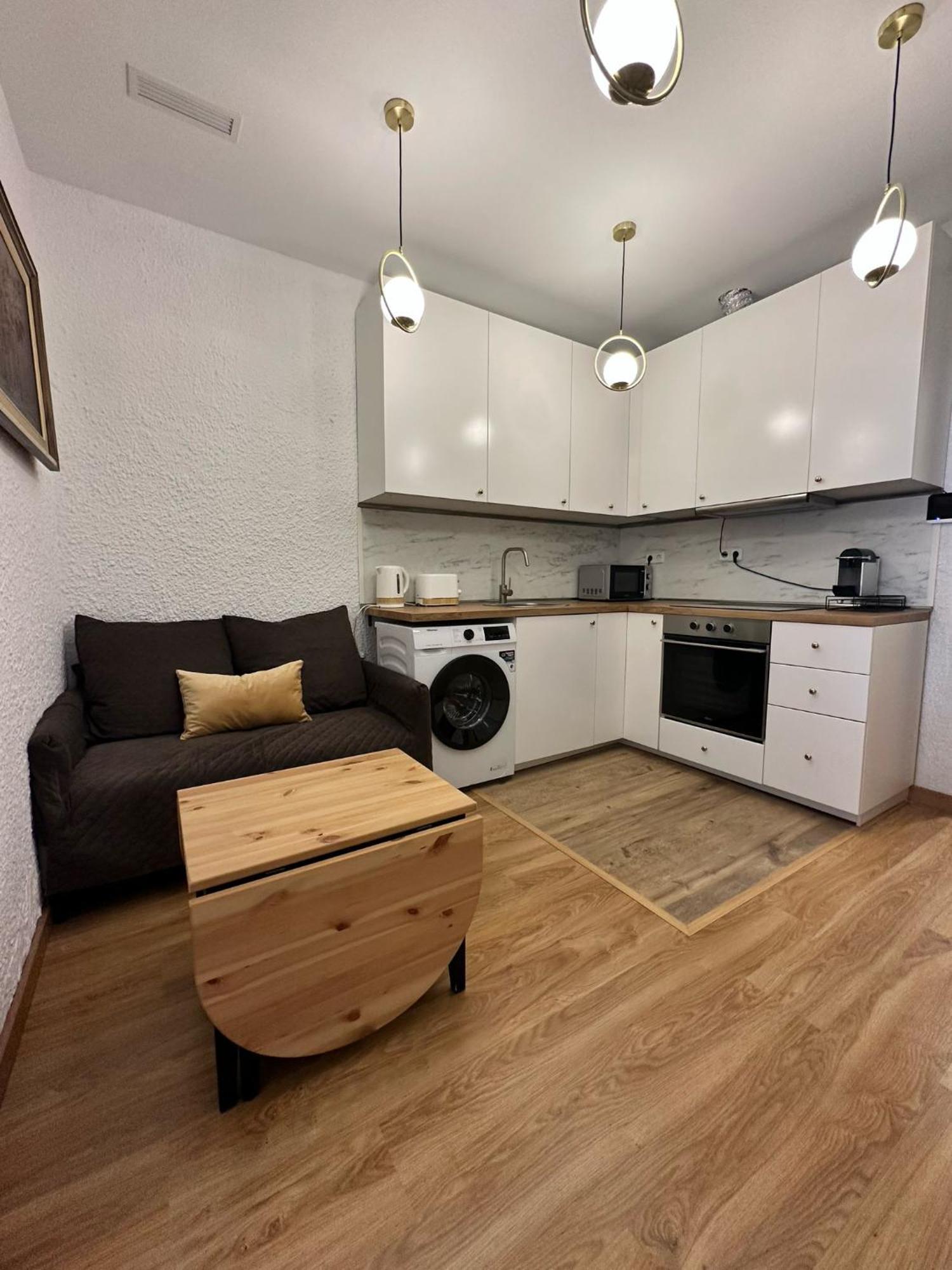 Mi Casa Es Tu Casa Daire L'Hospitalet de Llobregat Dış mekan fotoğraf
