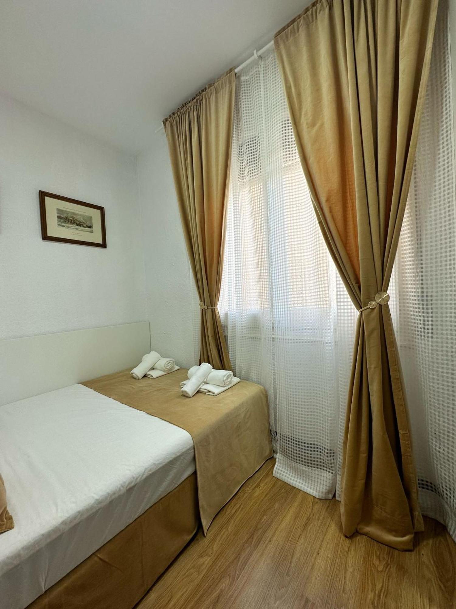 Mi Casa Es Tu Casa Daire L'Hospitalet de Llobregat Dış mekan fotoğraf